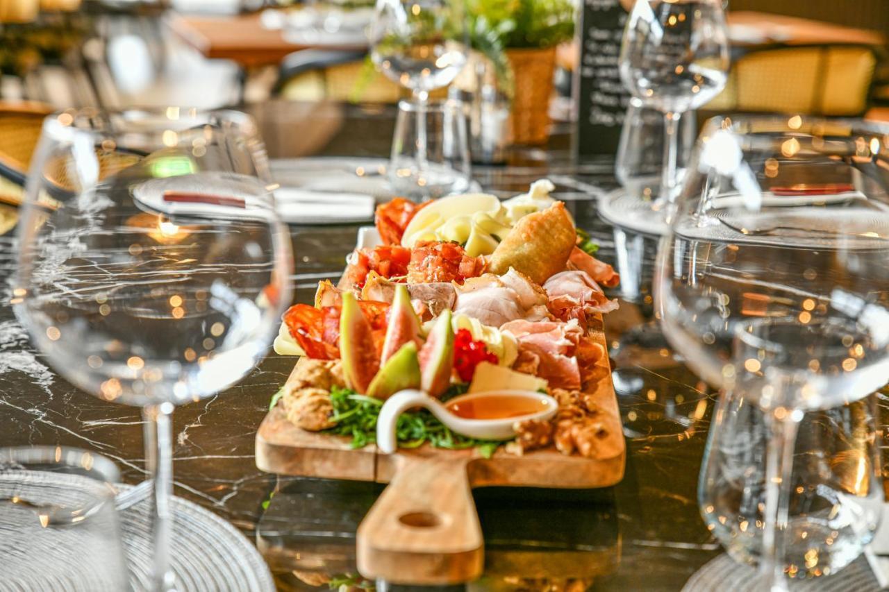 Neuchatel City Hotel Dış mekan fotoğraf