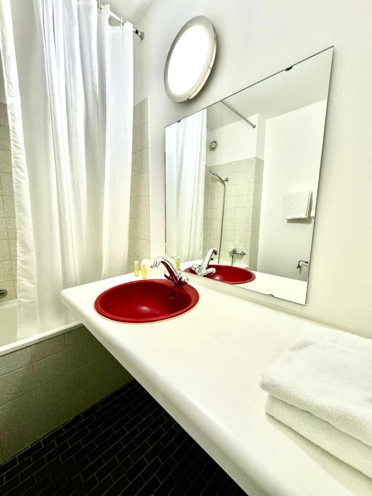 Neuchatel City Hotel Dış mekan fotoğraf
