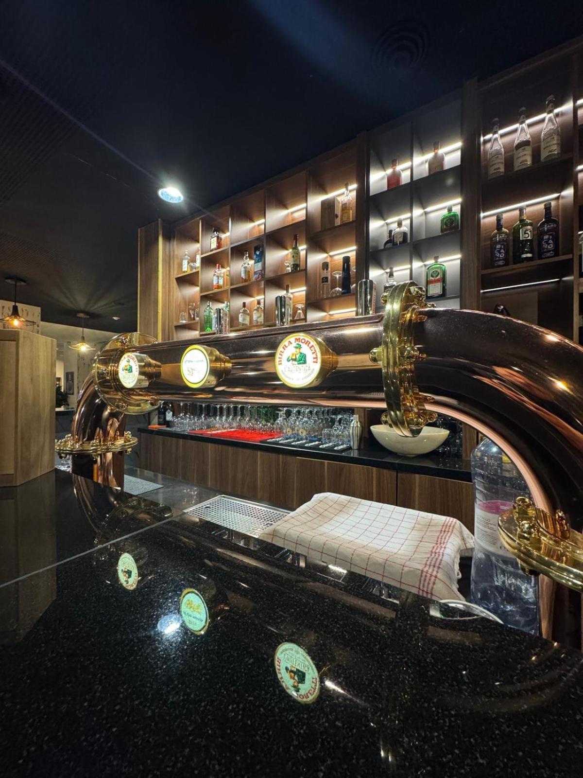 Neuchatel City Hotel Dış mekan fotoğraf
